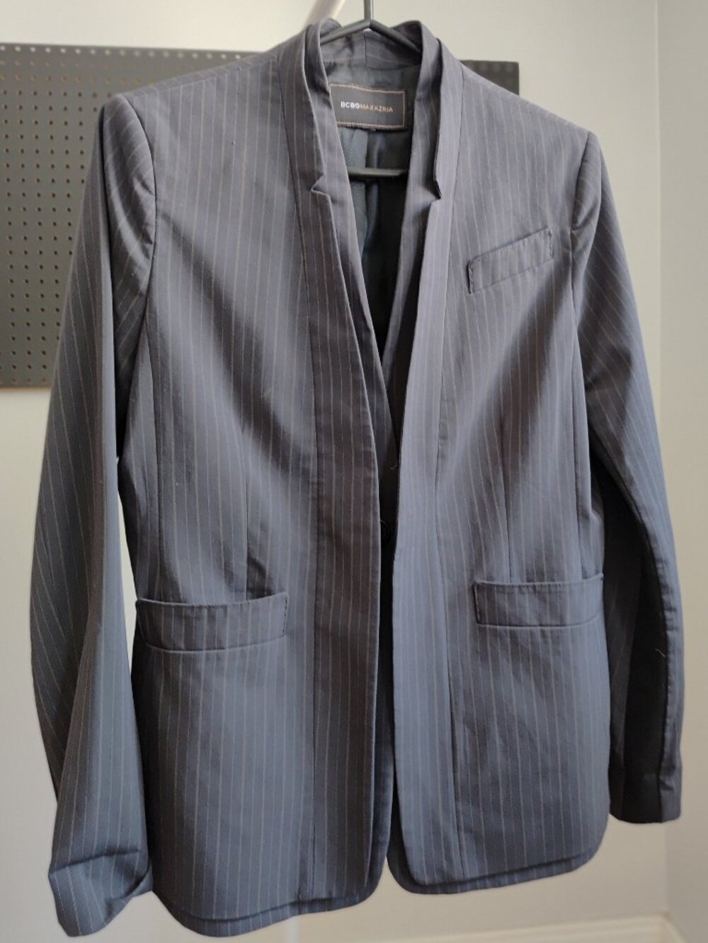 BCBGMaxAzria women's blazer greyish black with gold lines size S vintage